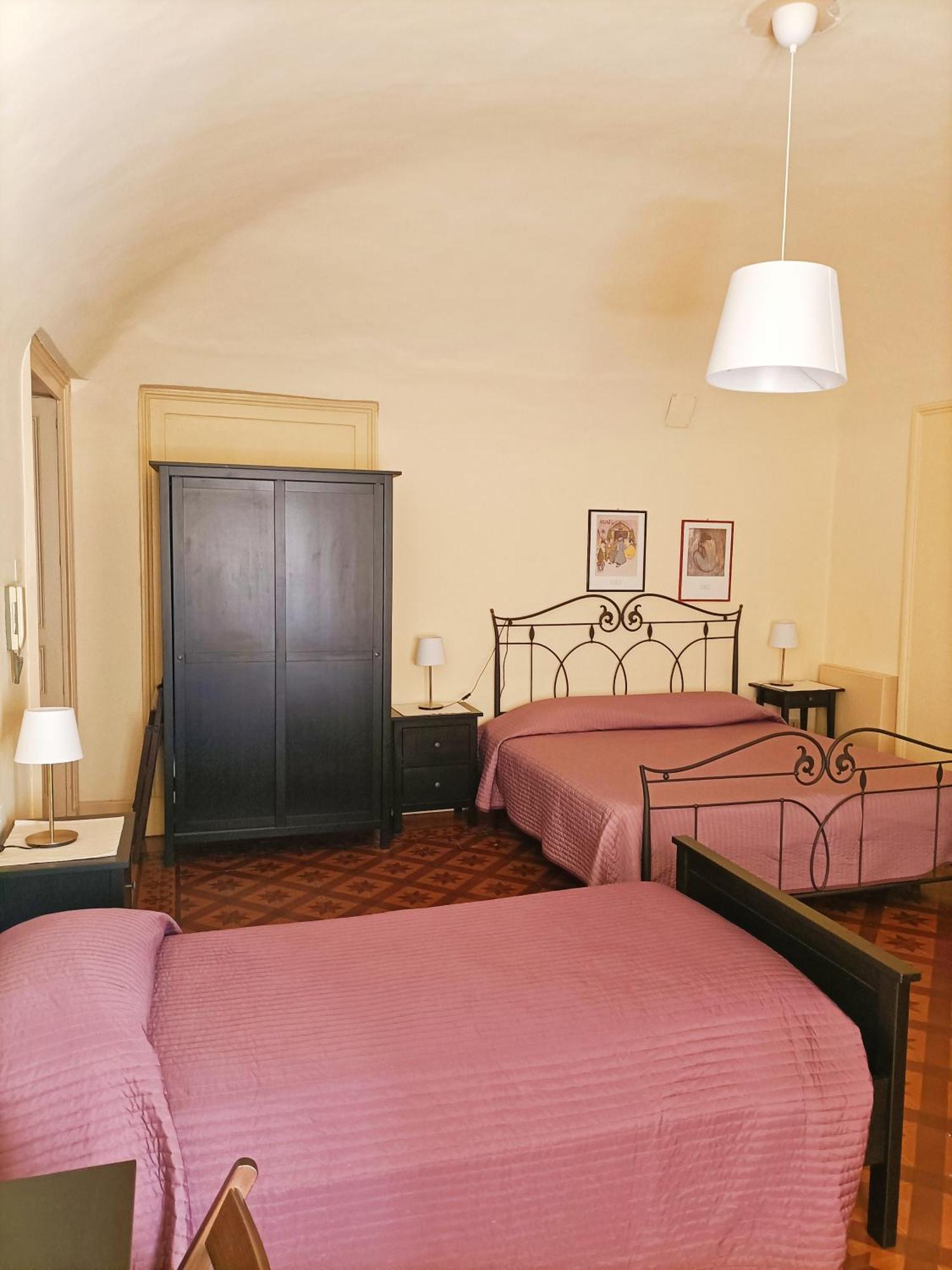 Ivana B&B CTA Exterior foto